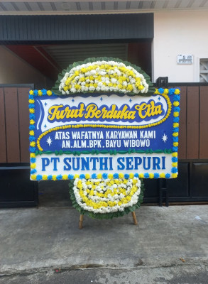 Papan Bunga Duka di Koto Teluk